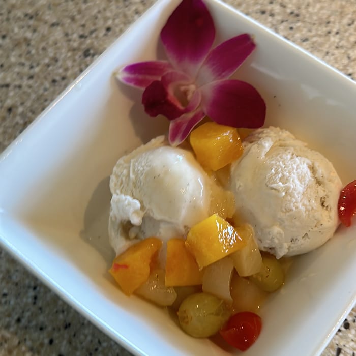 Ice Cream/ Fruit Cocktail.