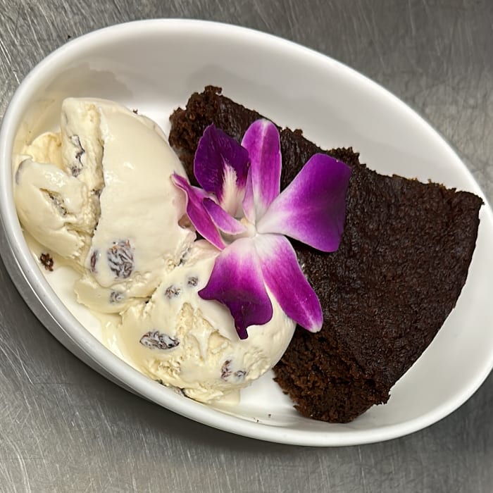 Rum Cake /Rum Raisin Ice Cream.